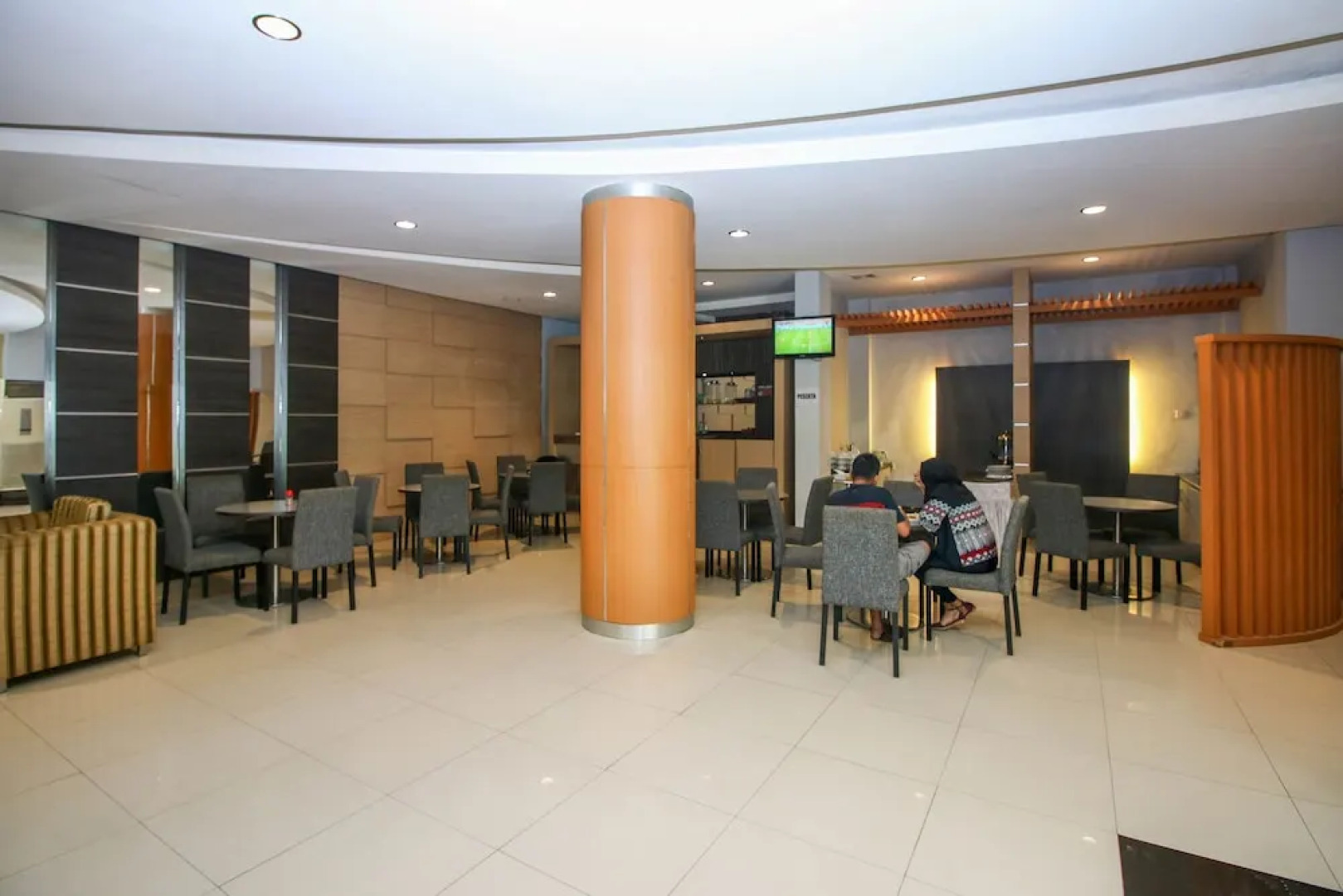 Airy Kendari Barat Diponegoro 75