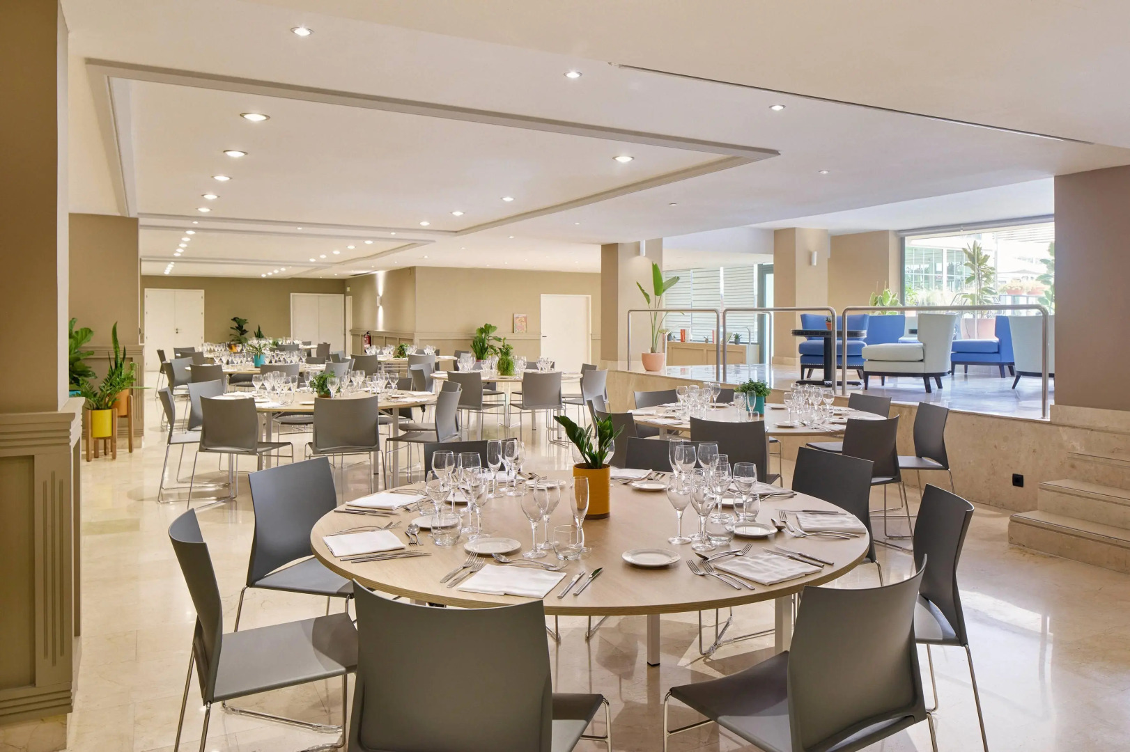 Отель INNSiDE by Melia Barcelona Apolo