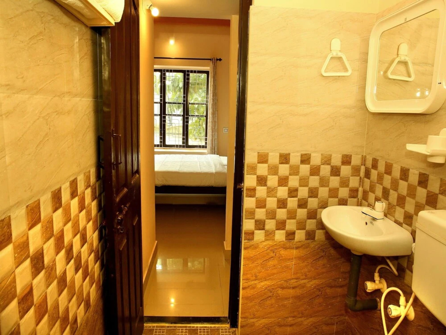 OYO 9619 Harmony Inn