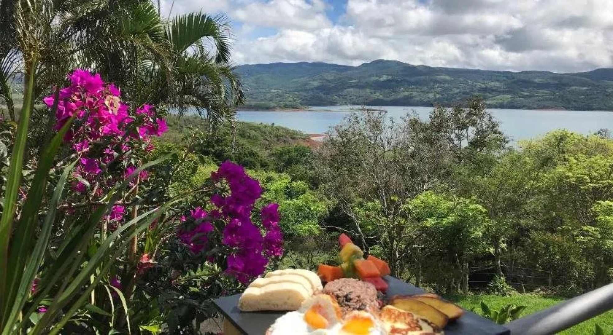 Lake Arenal Hotel And Microbrewery
