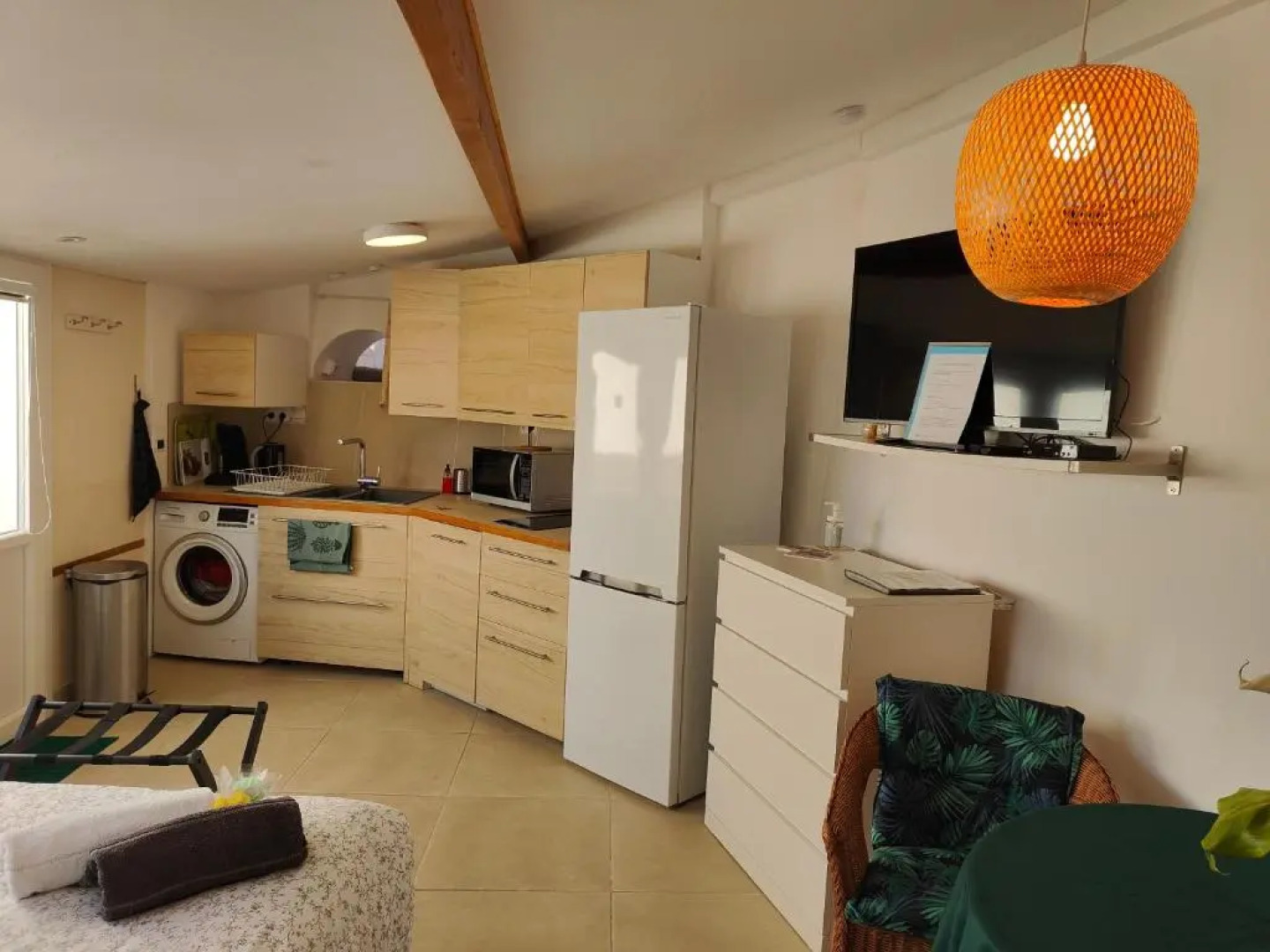 Studio hyper équipé à 150m d'une plage de sable fin grande terrasse presqu'île de charme