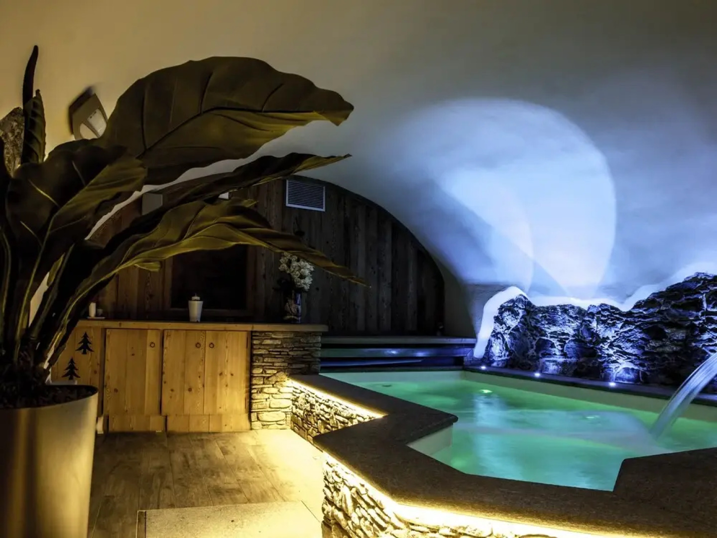 Le Petit Fenestrelle