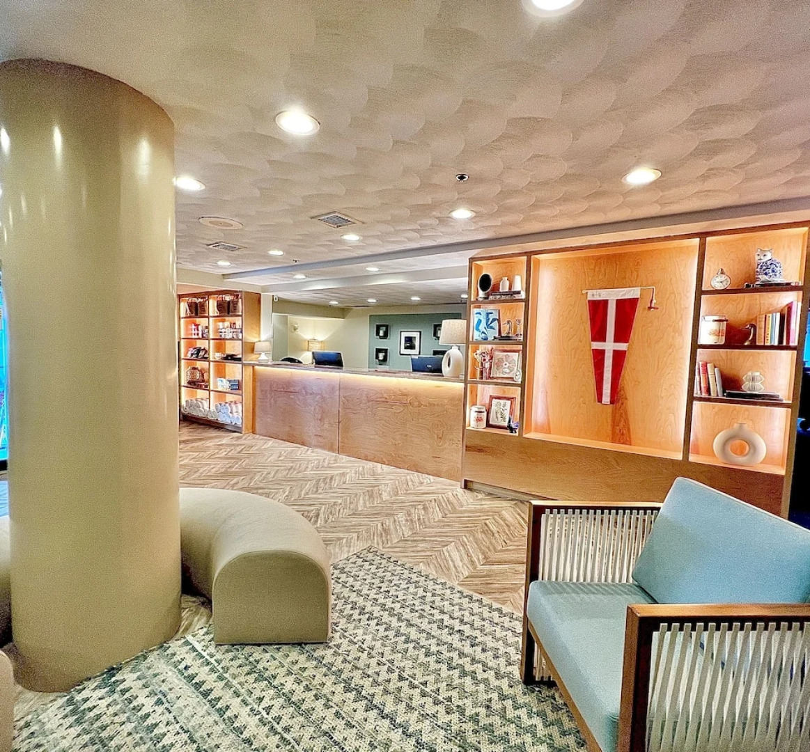 Quality Inn & Suites Atlantic Beach Hotel