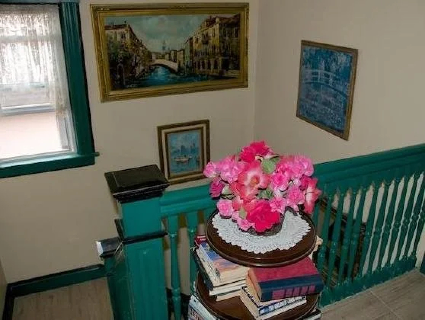 The Harbor House Bed & Breakfast