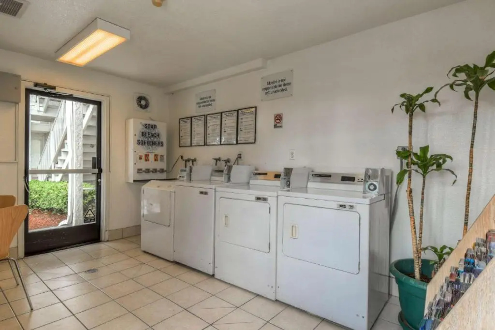 Motel 6 Escondido, CA