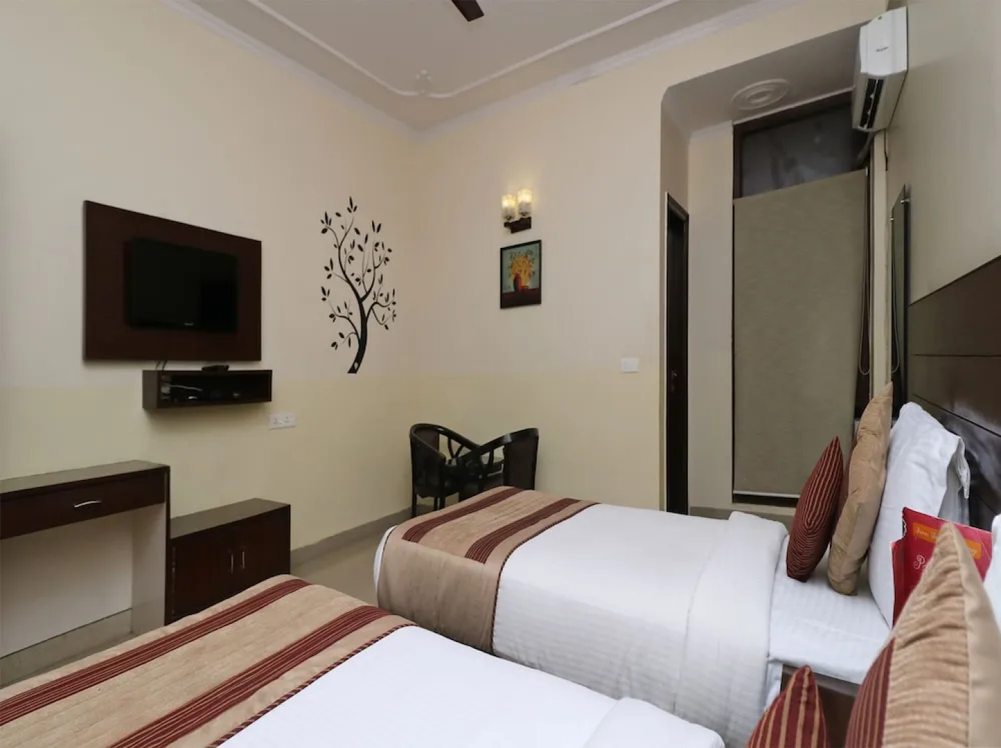 OYO 404 Hotel BlueBell