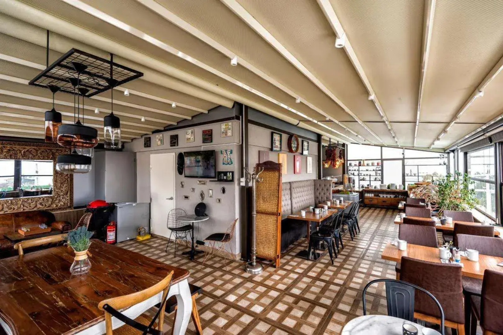 BGuest Hotel & Residence