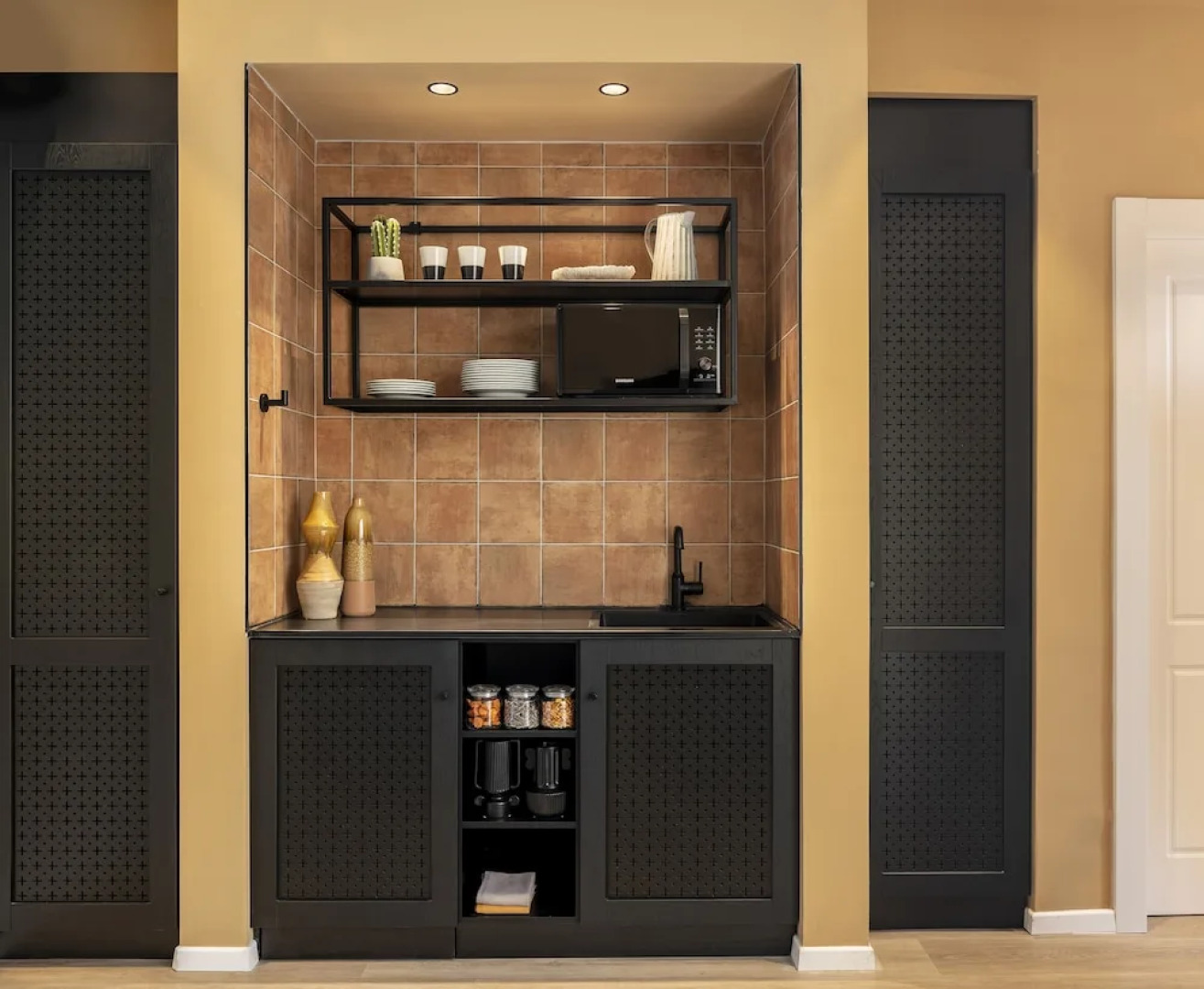 Mr. Soof - By TLV2GO