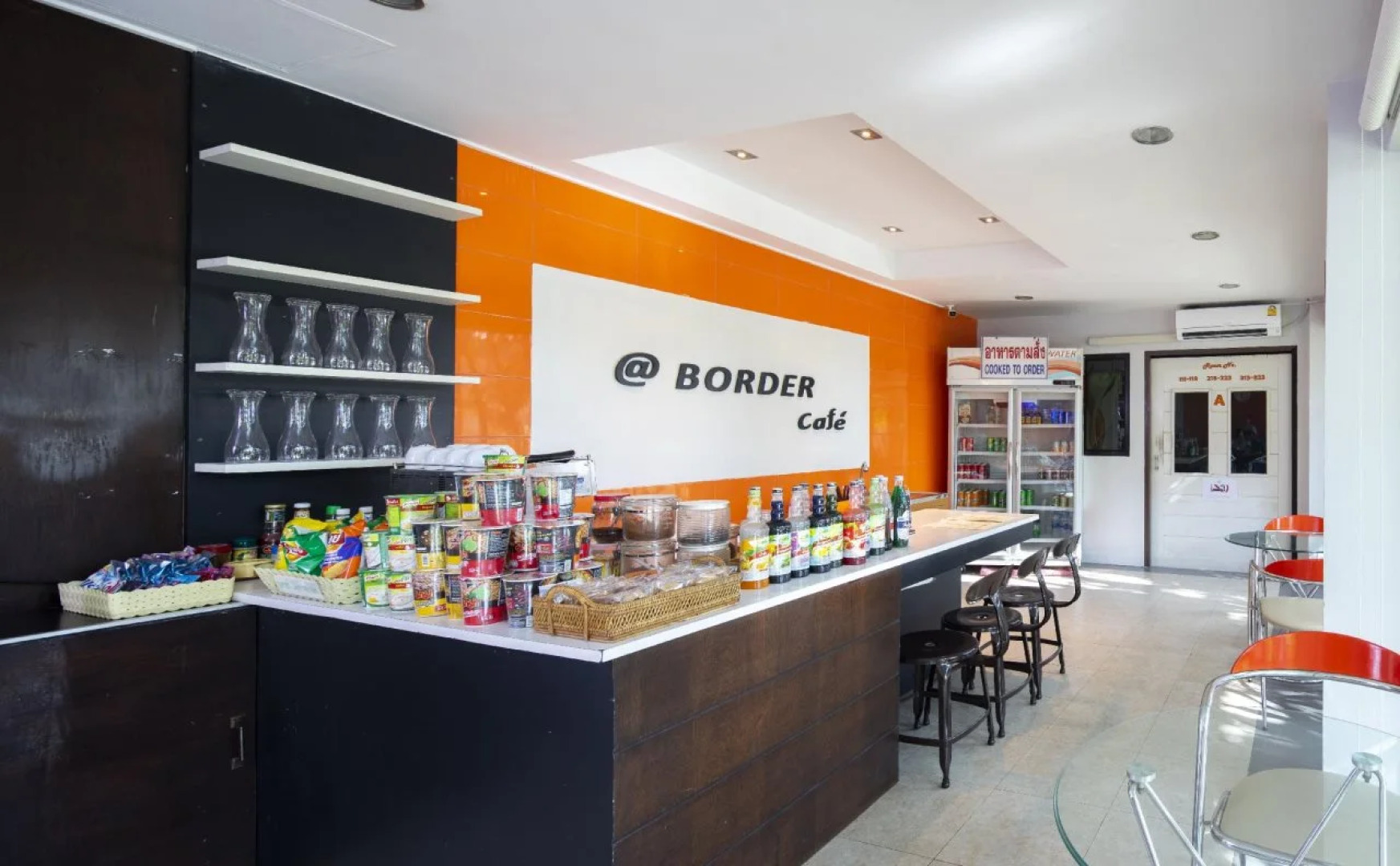 @ Border Hotel, Aranyaprateth