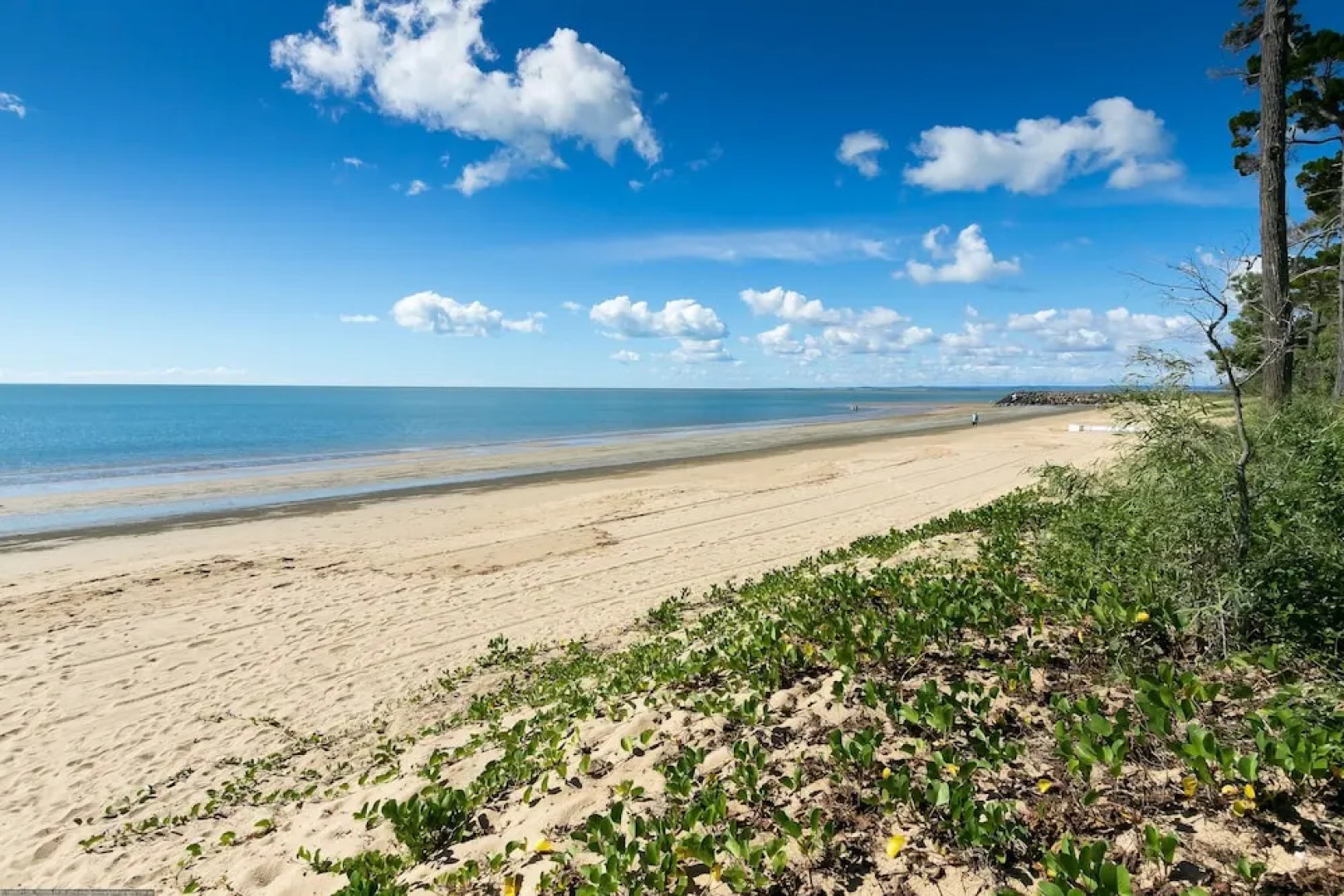 The Beachside Cottages