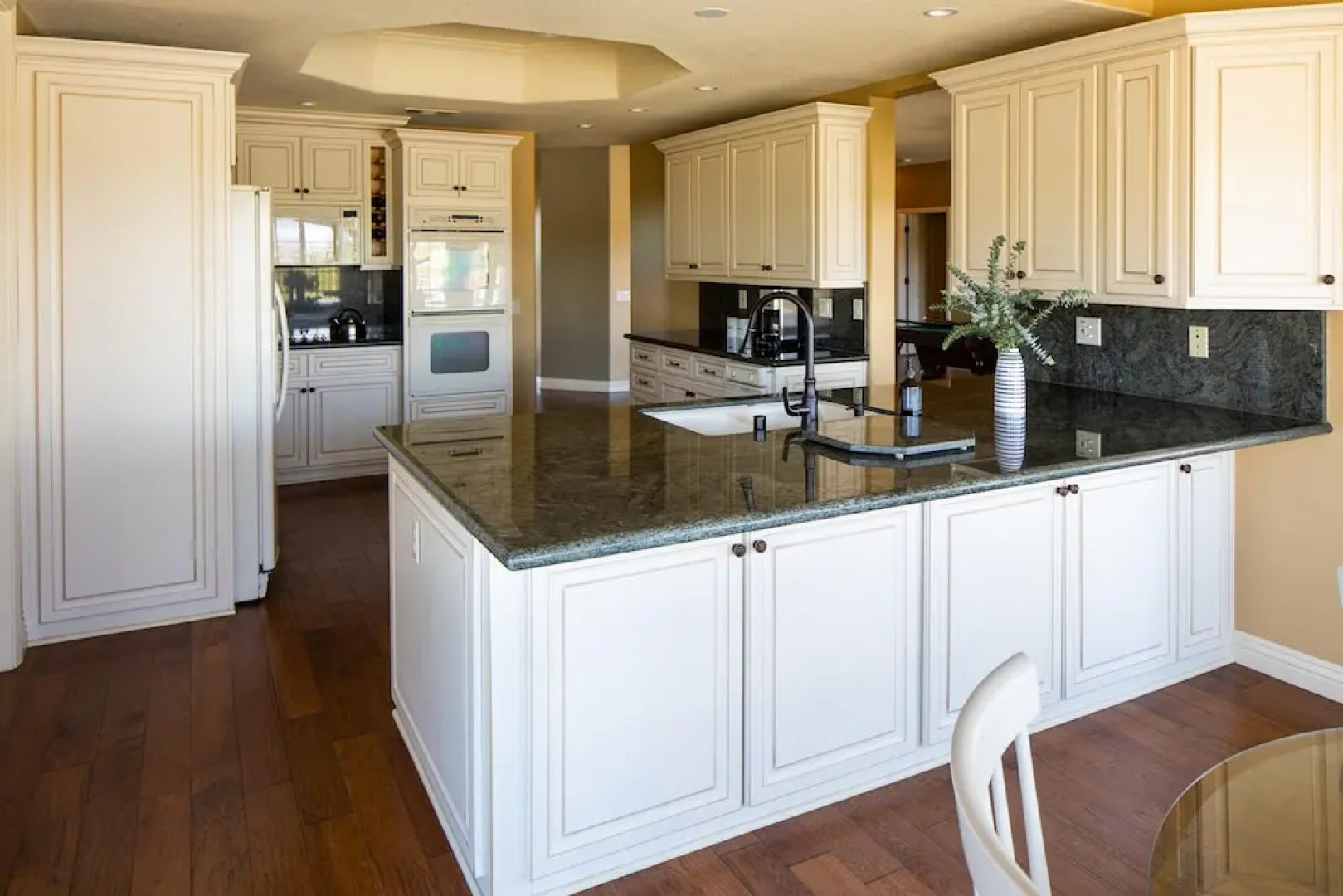 Willow by Avantstay Mountain Views - See Hot Air Balloons From Pool