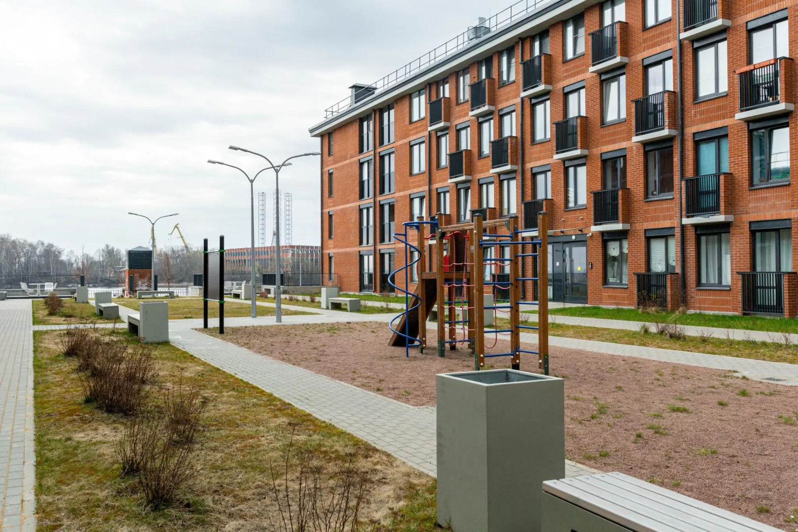 Апартаменты на аллее Тулонская