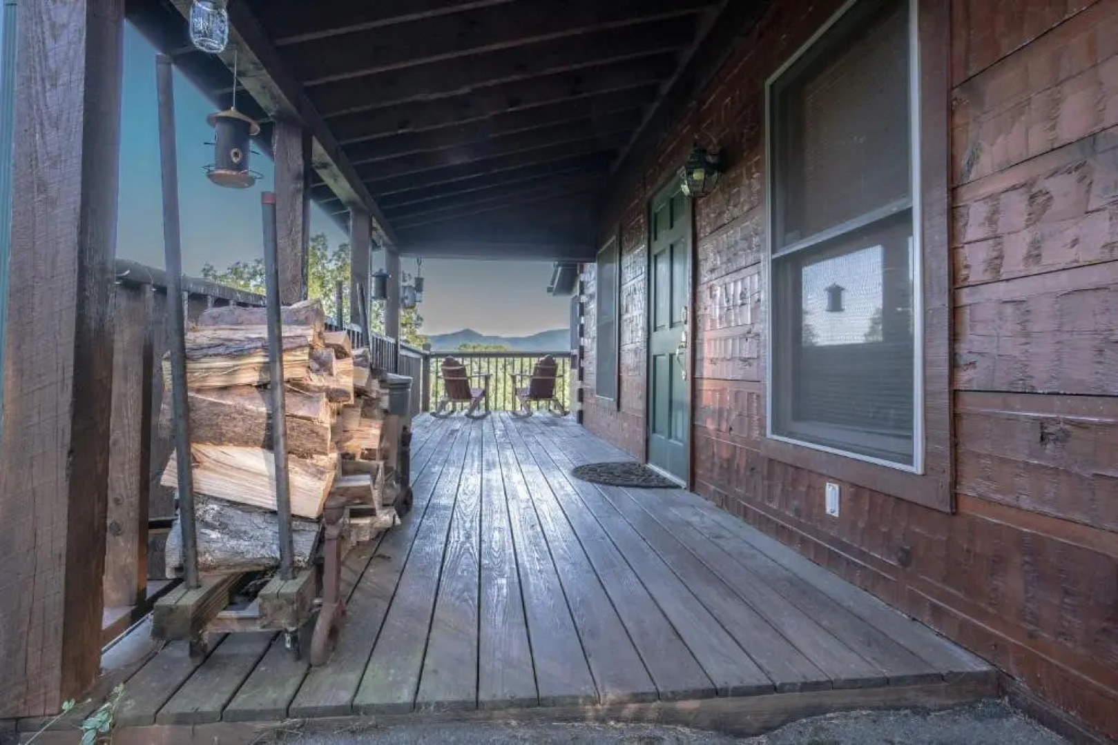 Poppy’s Place Cabin