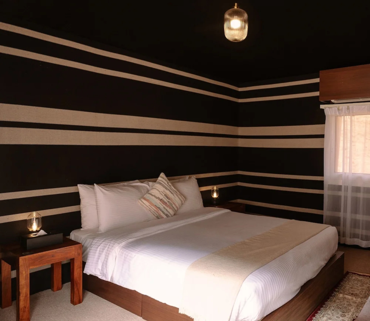 Pura Eco Retreat Jebel Hafit Desert Park