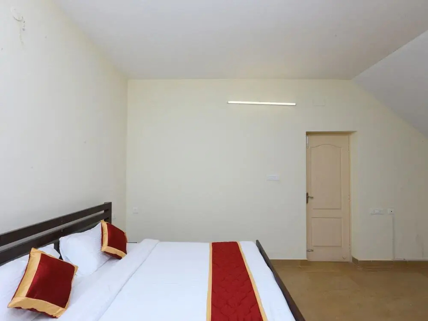 Hotel Twilight Bay By OYO Rooms