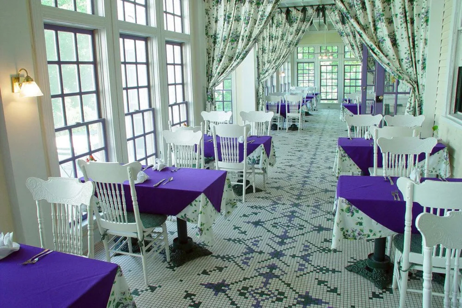 Grand Old Lady Hotel