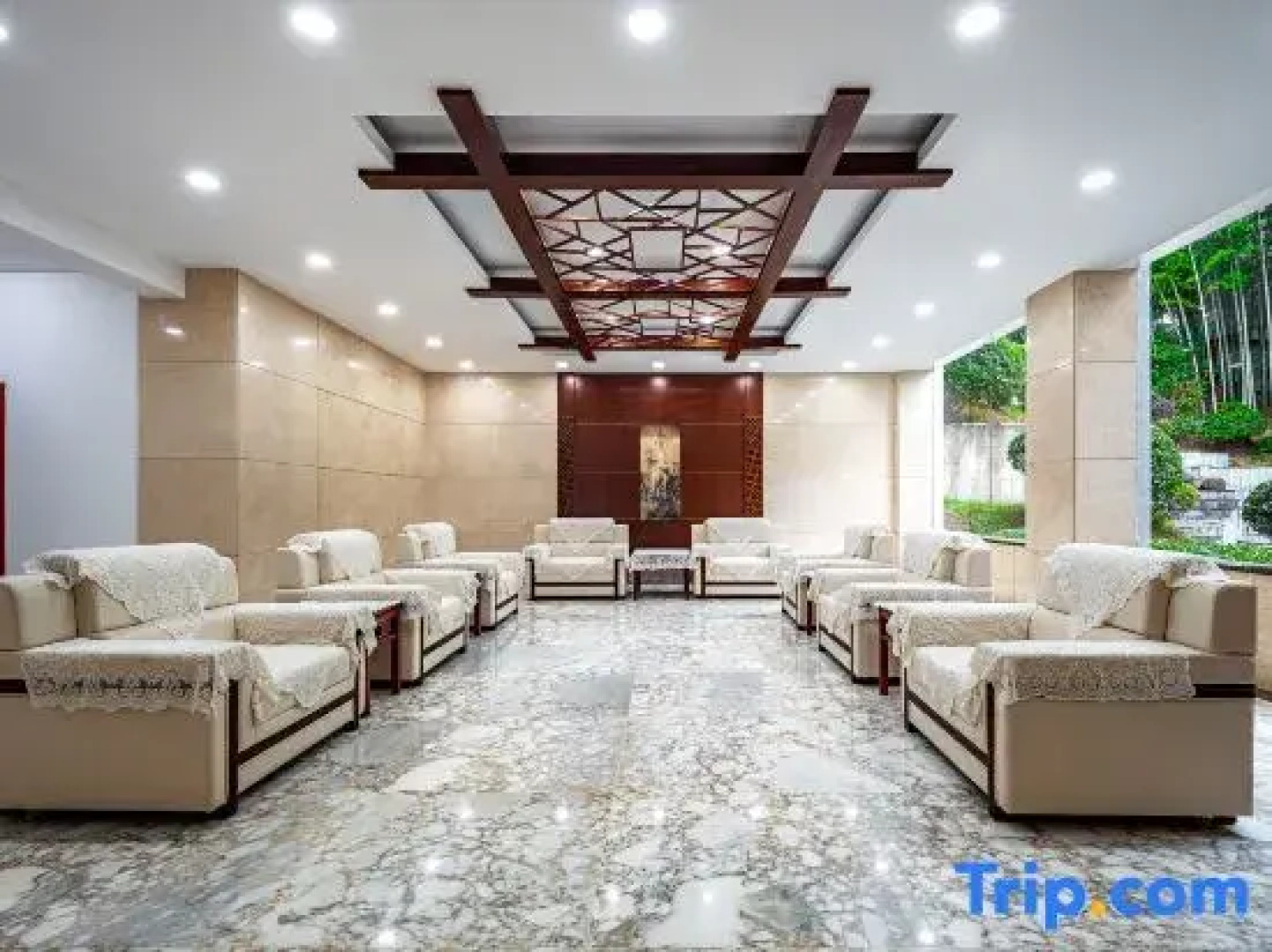 Zhuyuan Hotel (Chenzhou Suxianling)