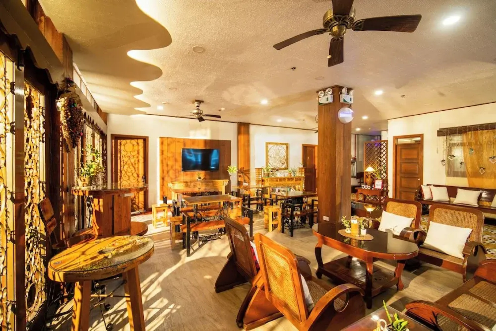 Antonio's Bed and Breakfast Hotel