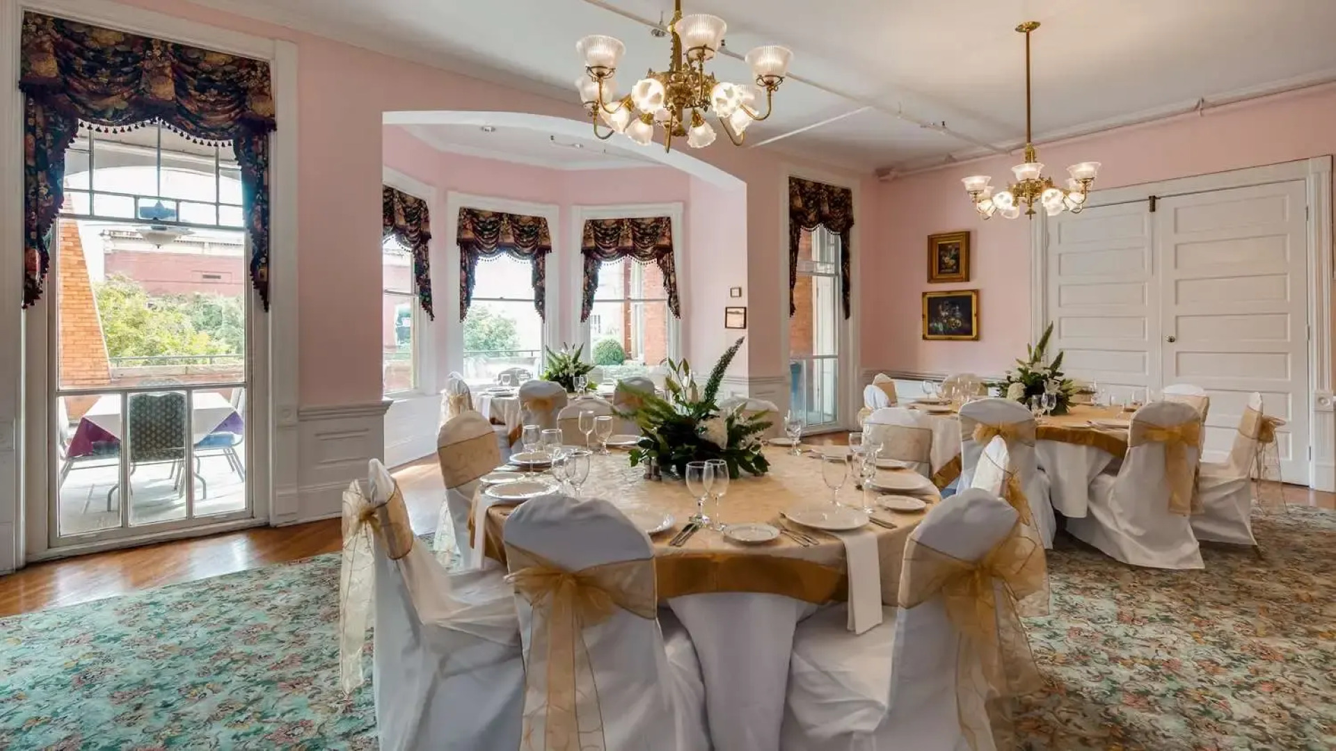 Windsor Hotel, an Ascend Collection Hotel