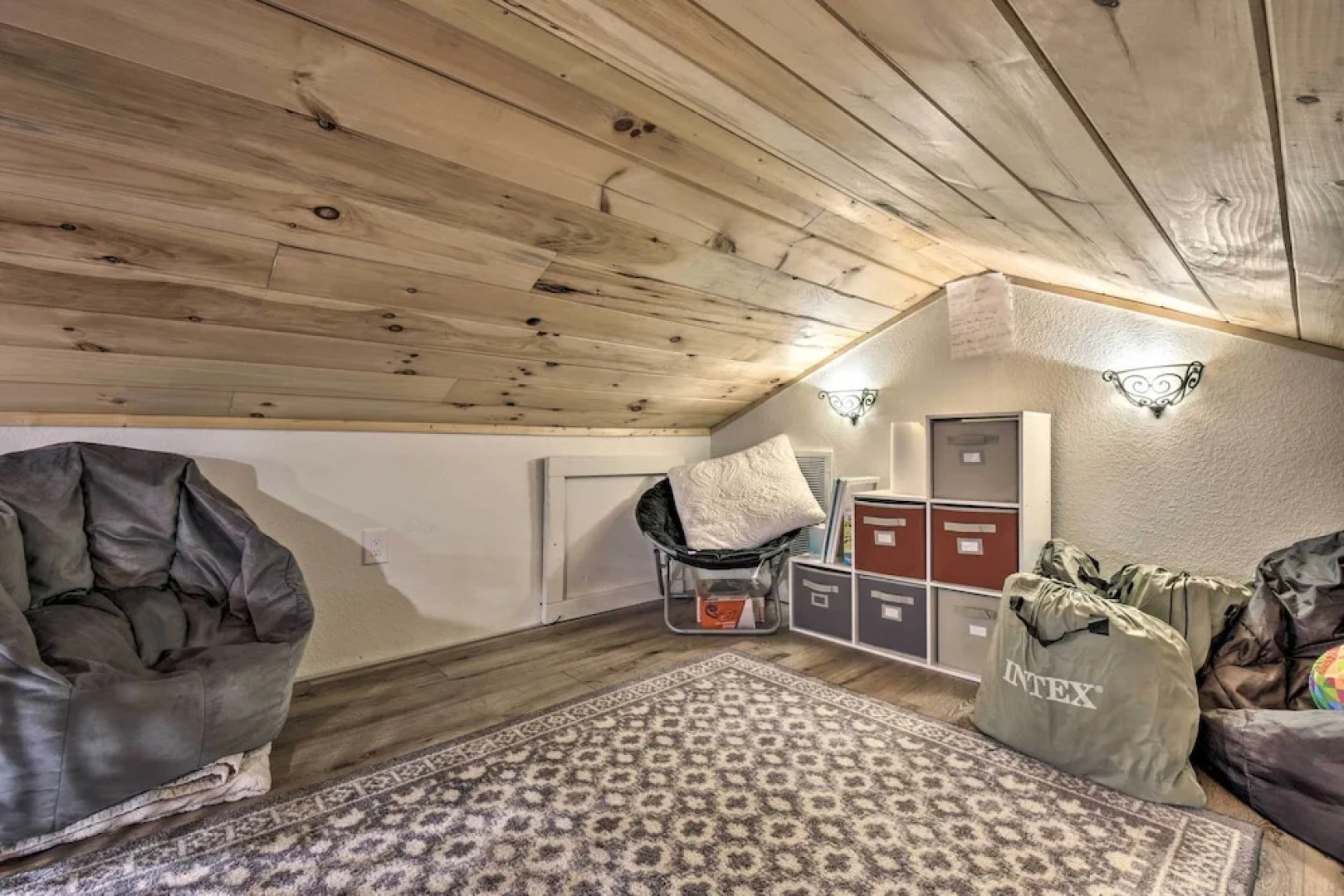 Hiawassee Getaway w/ Hot Tub, Deck & Lake Access!