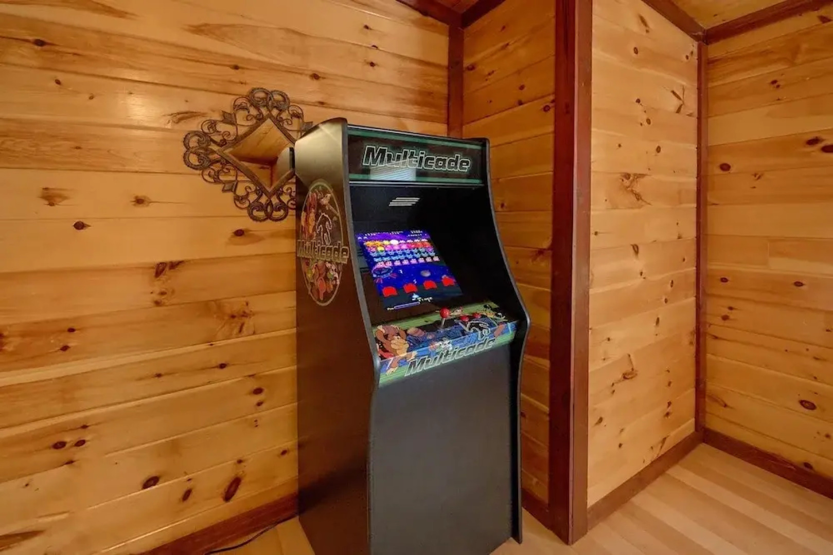 Pool Movie 1 Apartment 6