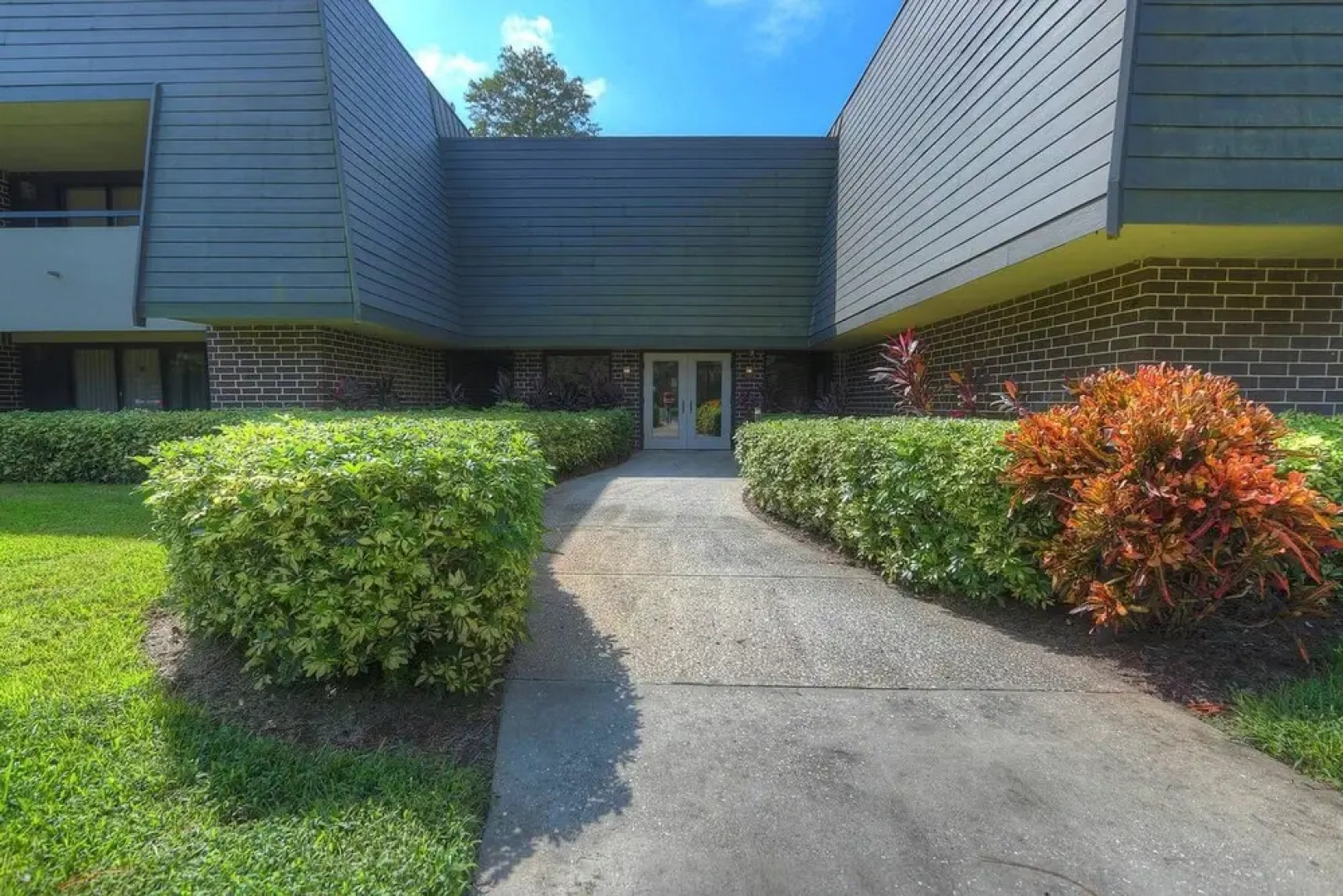 Charming 1 Bed Condo for 4 in FL