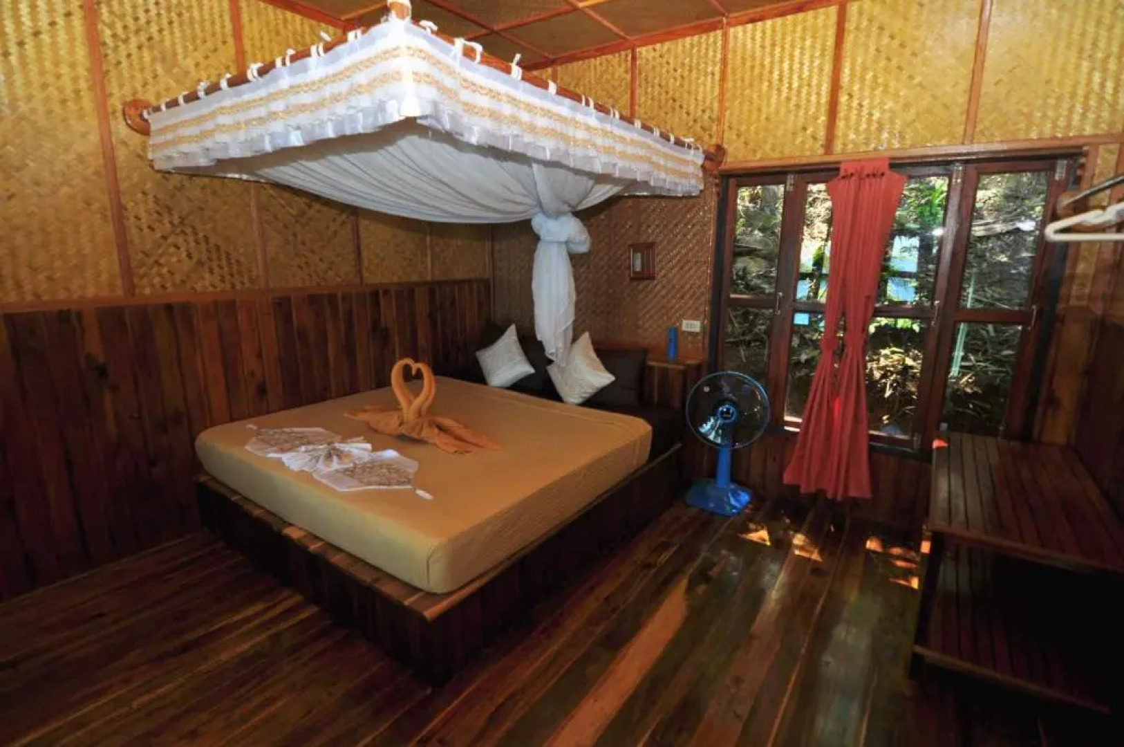 Phi Phi Relax Beach Resort