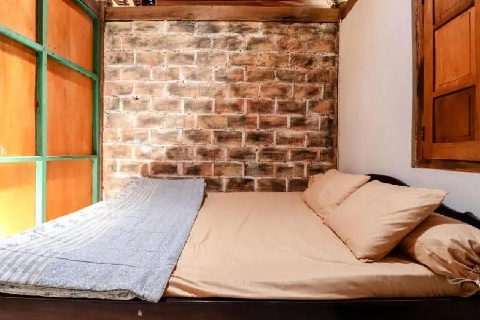 Segajih Central Stay and Education by ZUZU