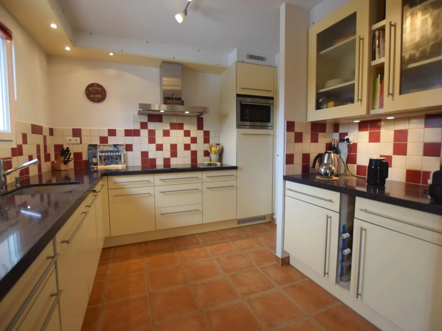 Elegant Villa in Les Mazes with Swimming Pool