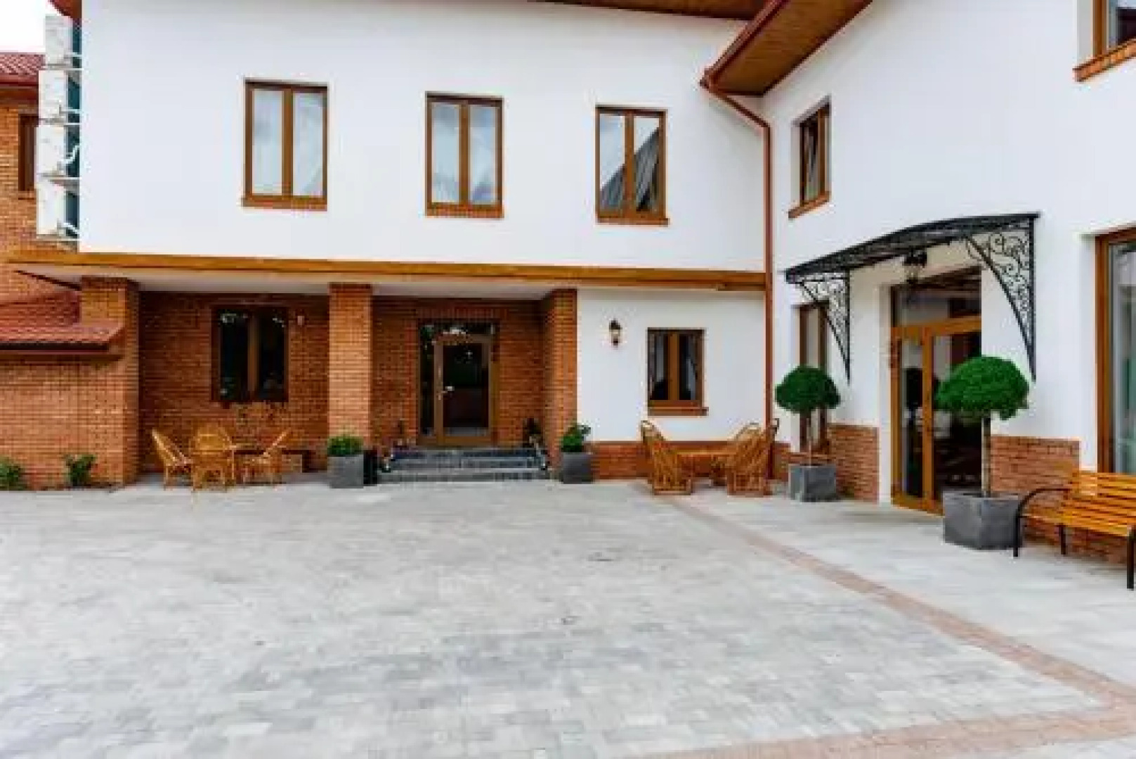 Gosciniec Ceglane Katy