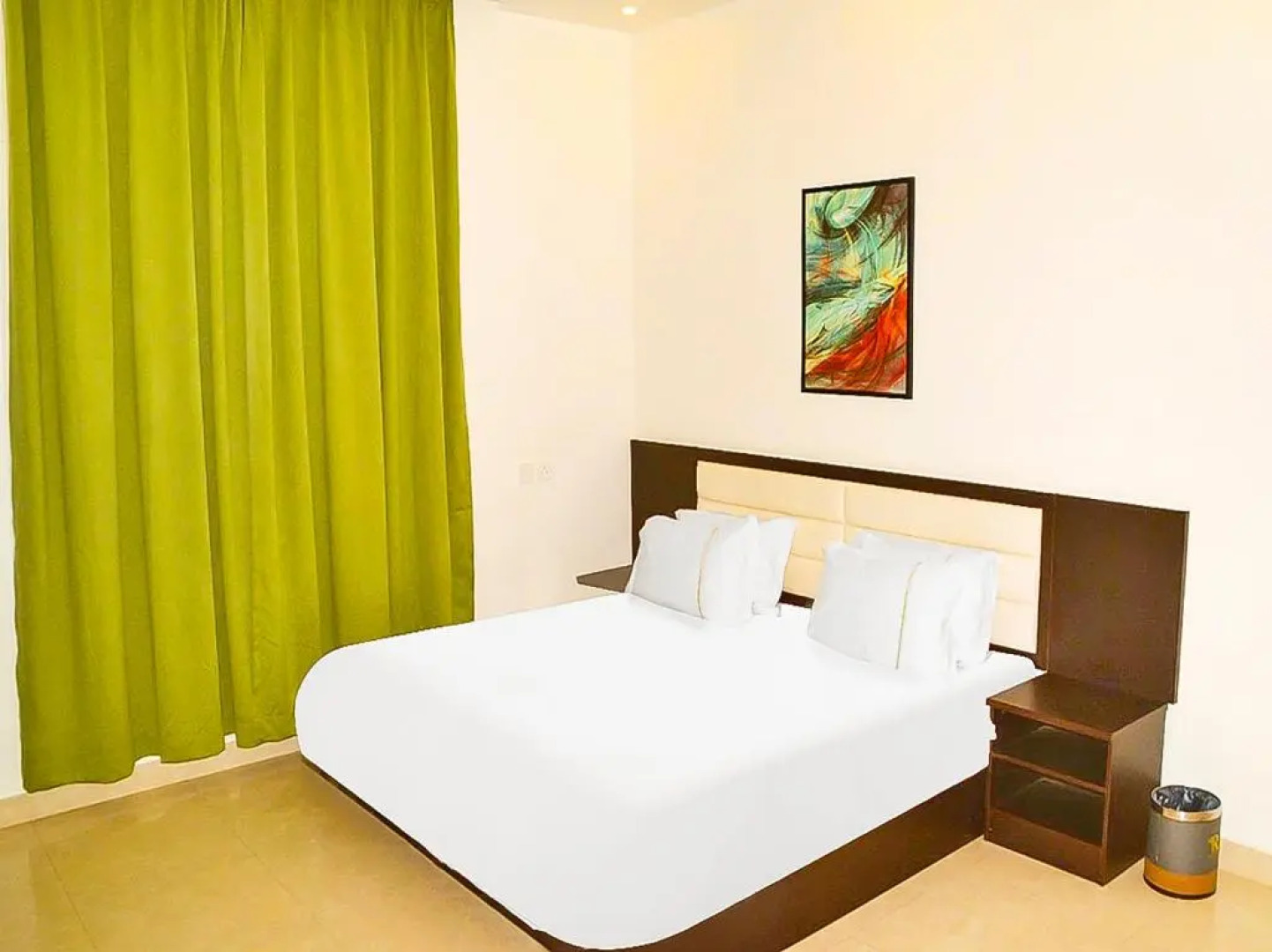 OYO 617 Rose Plaza Hotel