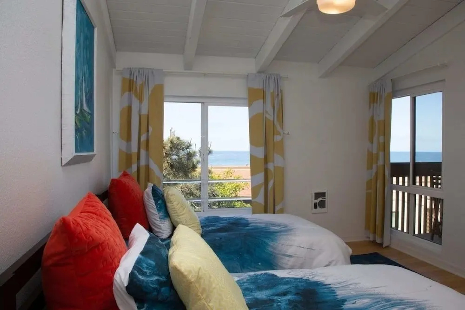 Sbtc324 2 Bedroom Condo by RedAwning