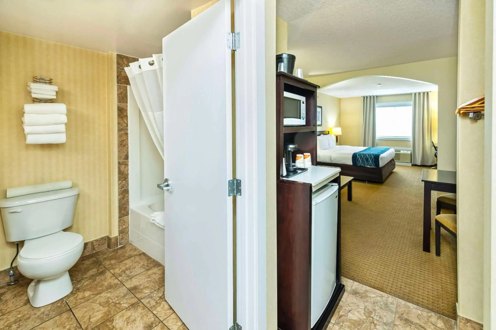 Comfort Inn And Suites Edson