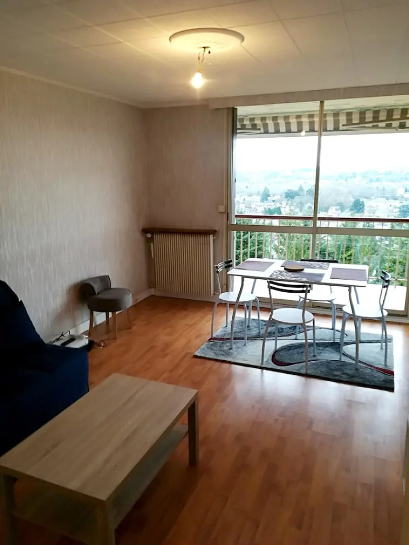 Apartment With one Bedroom in Montrichard Val de Cher, With Wonderful