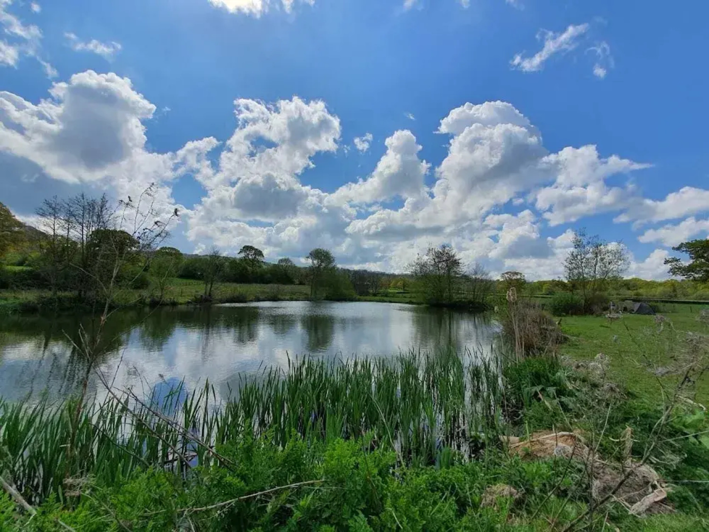 The Victorian Barn self catering holidays with pool & hot tubs
