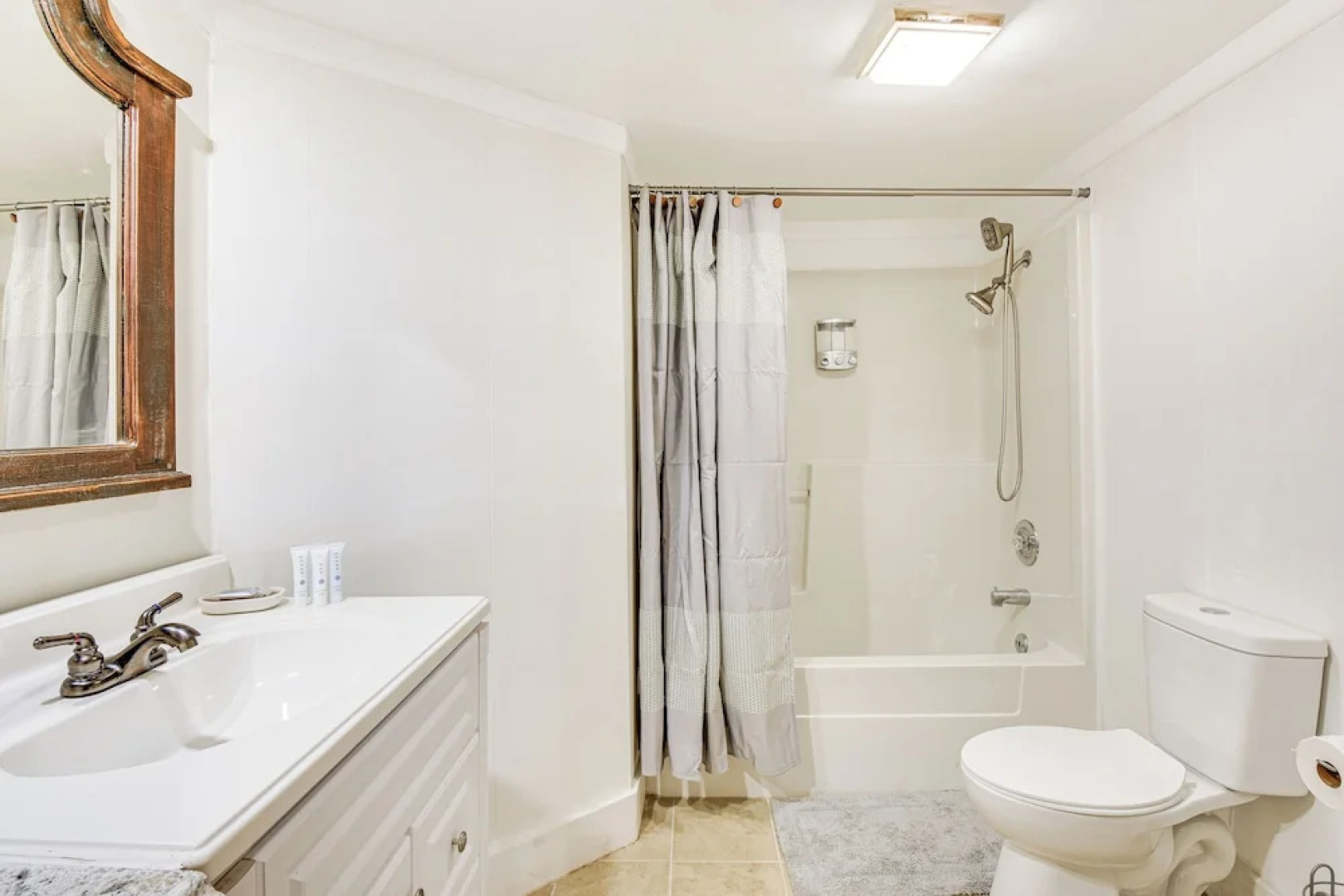 Seneca Vacation Rental w/ Grill Near Lake Hartwell