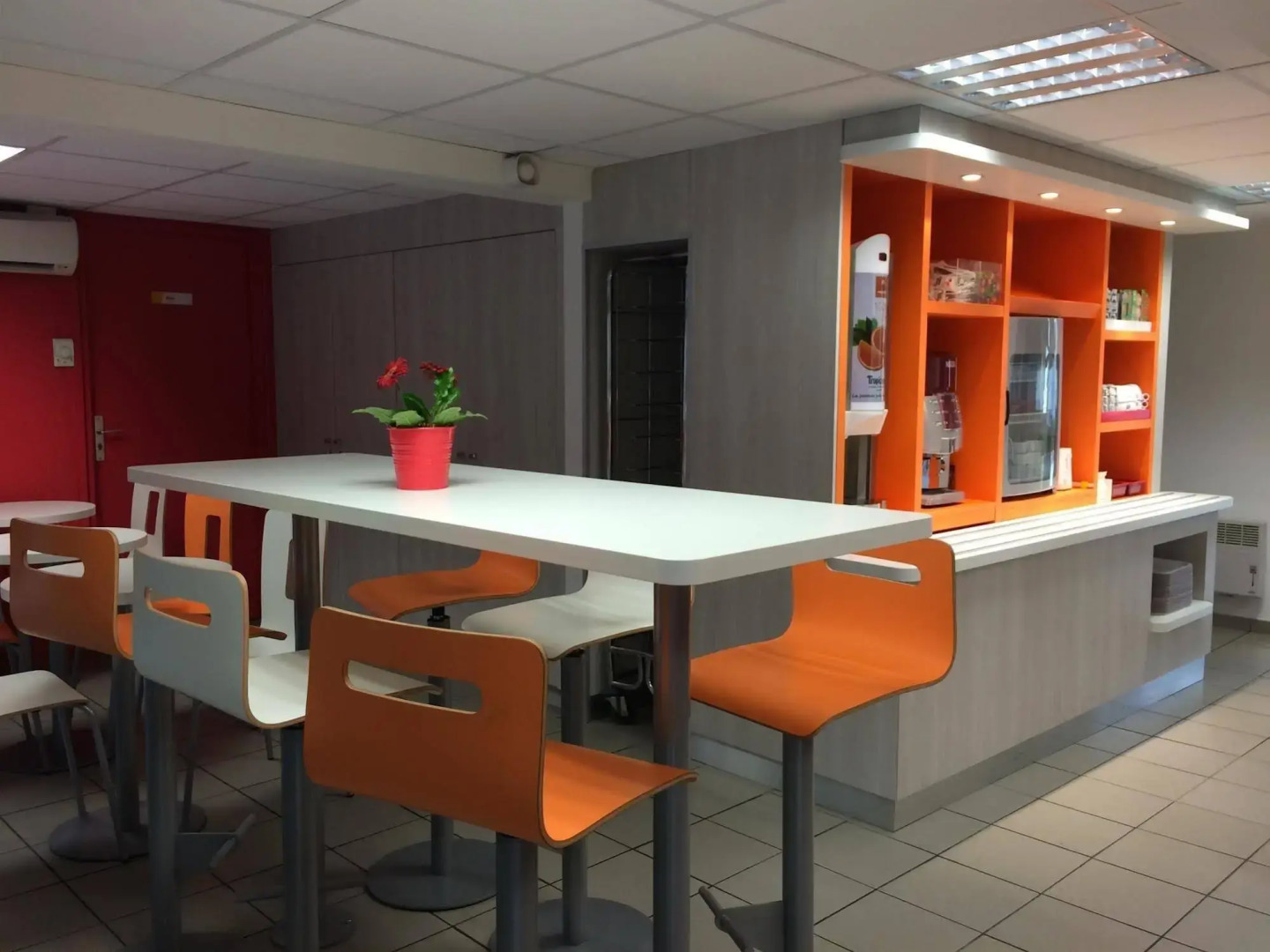 Premiere Classe Marseille Est - La Valentine