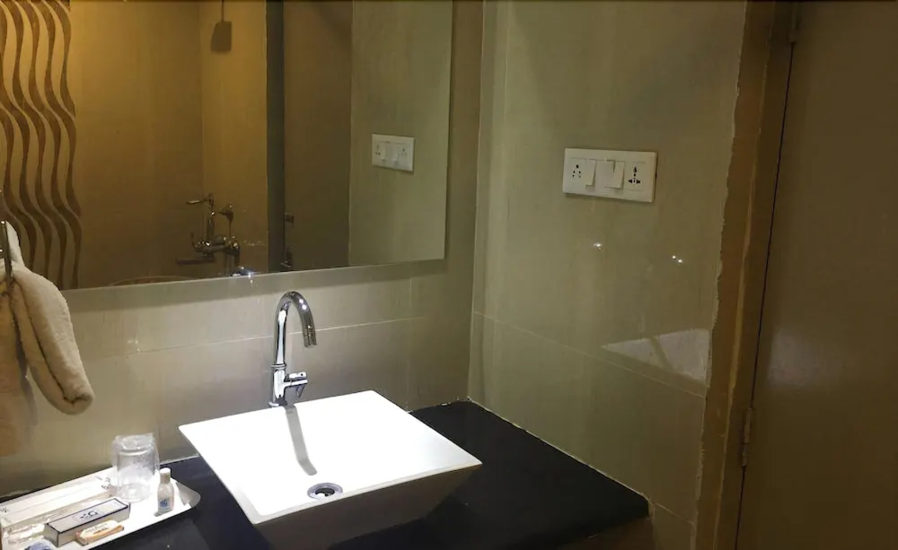 R G Hotels and Resort