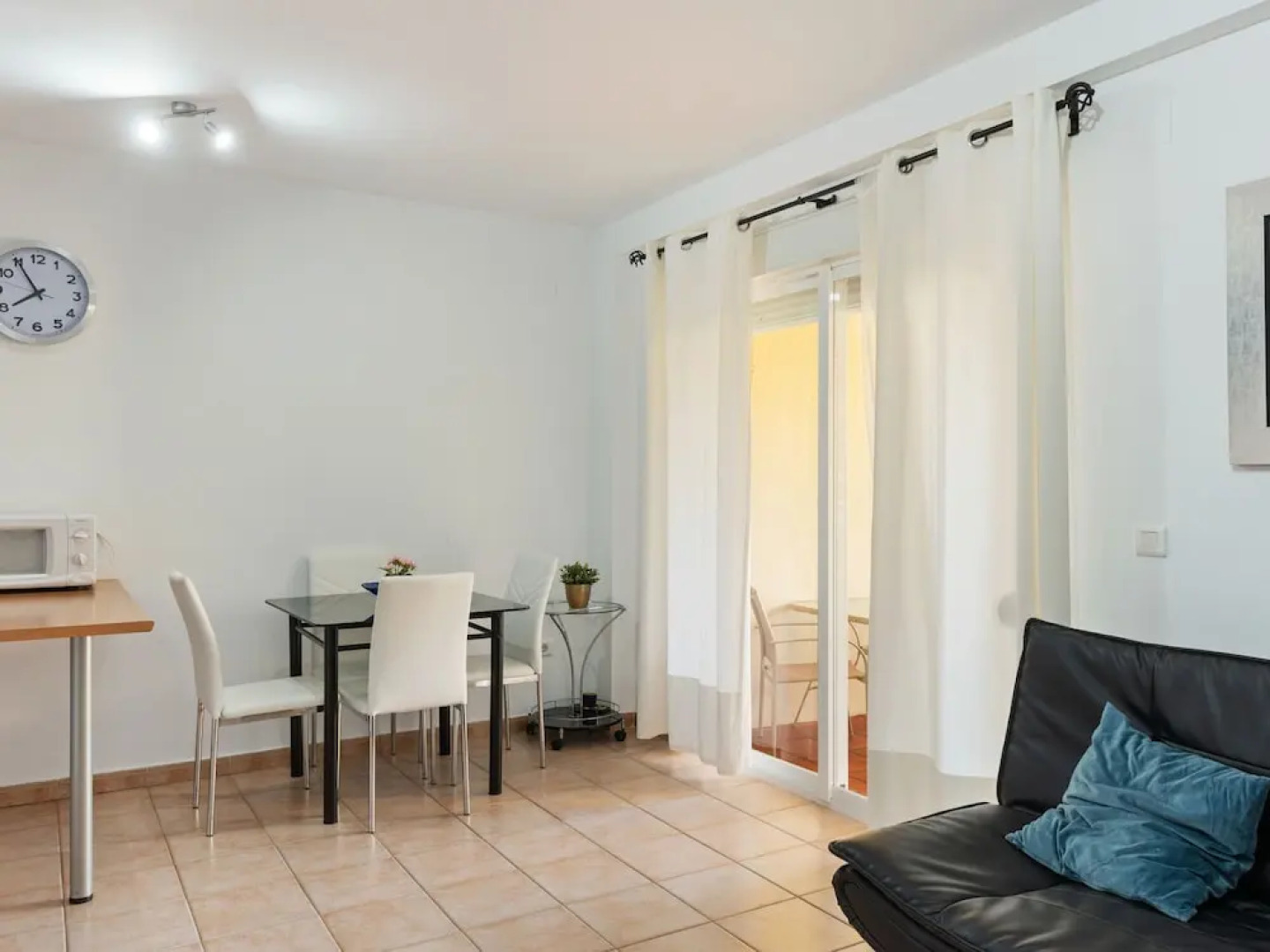 Sun-kissed Holiday Home in Islantilla With Swimming Pool