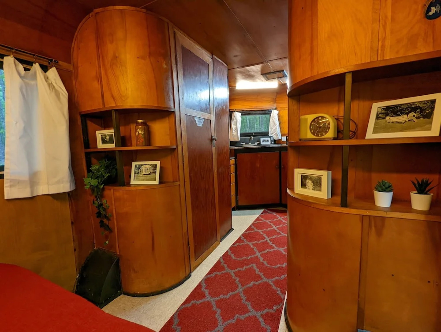 POV Lake Resort & Glamping Campground