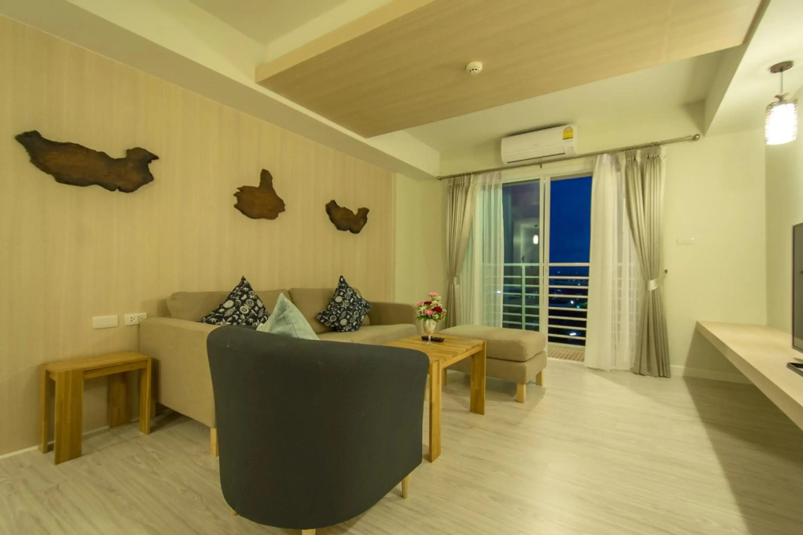 Prachuap Grand Hotel