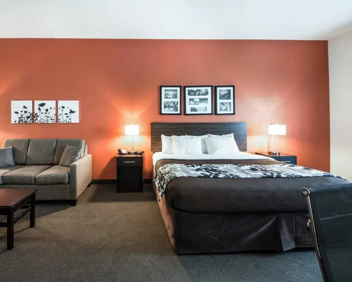 Sleep Inn & Suites Hennessey North