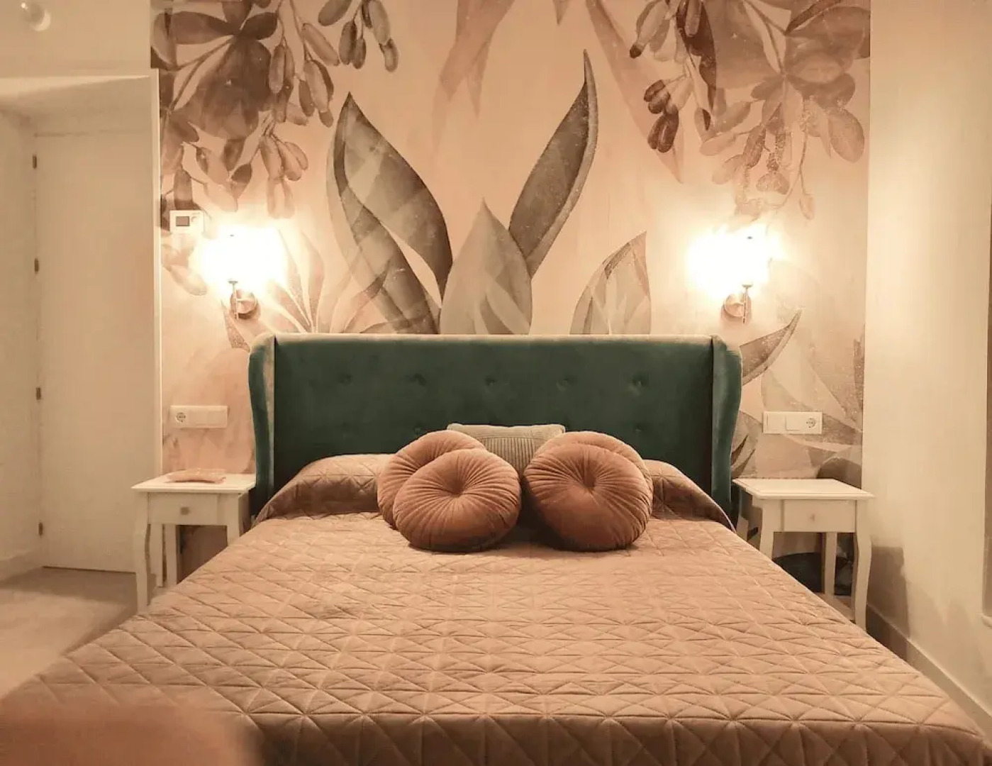 Aposentos La Condesa by La Condesa Carmen