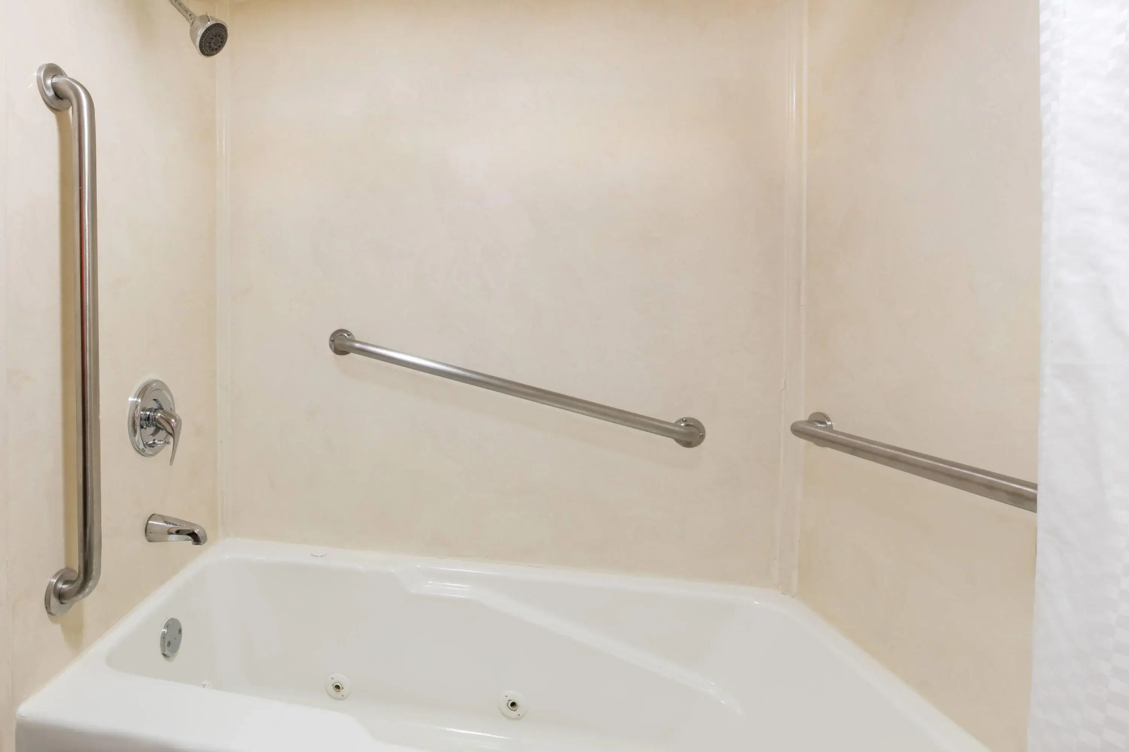 Travelodge Inn & Suites by Wyndham Norman