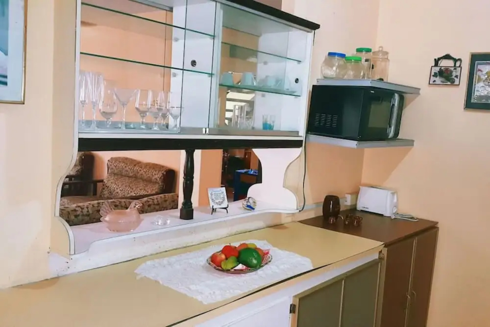 Spacious Apartment near Mall