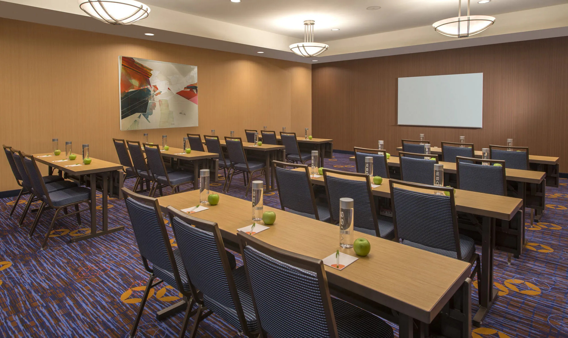 Courtyard by Marriott Grand Rapids Airport