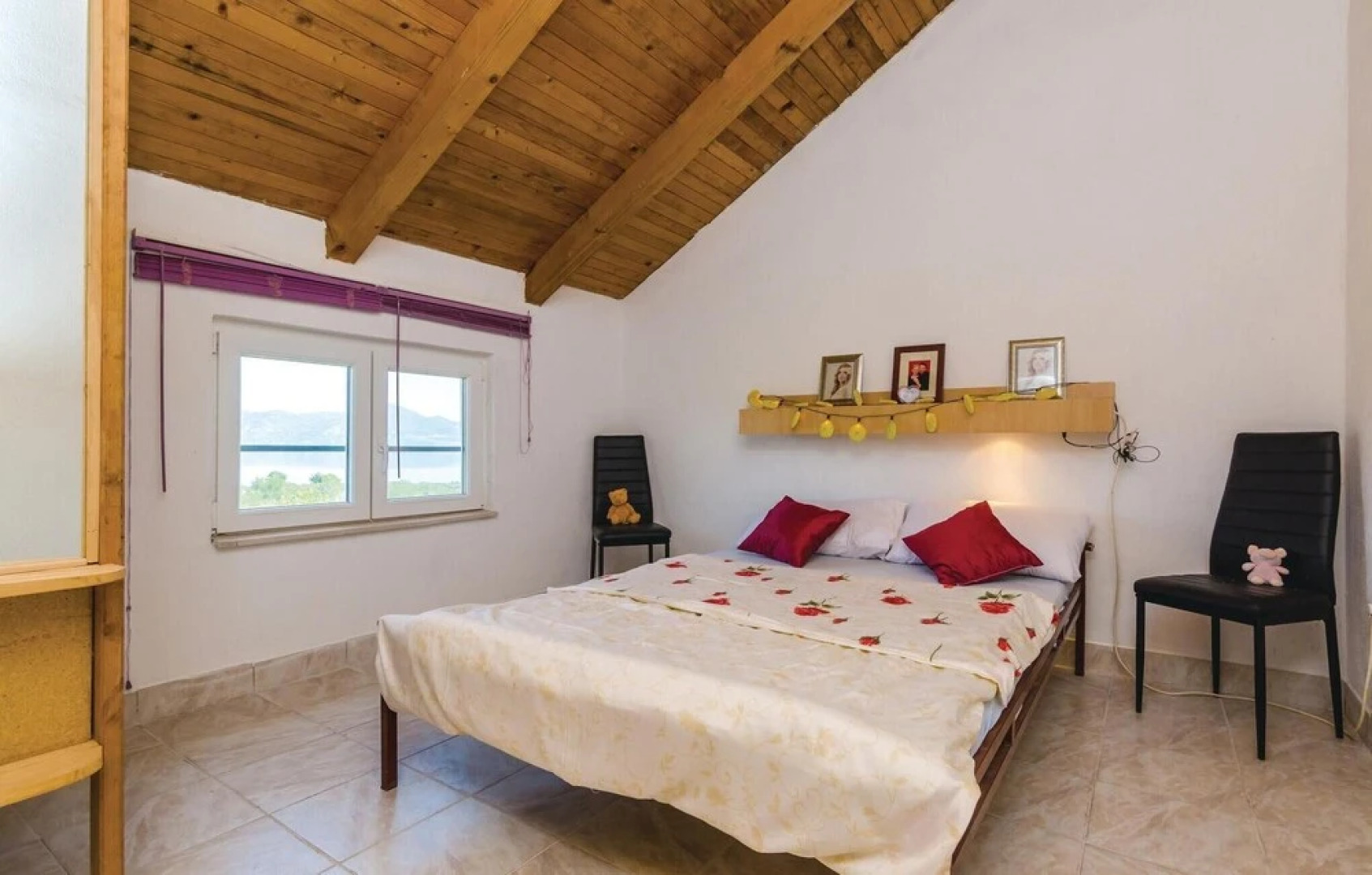 Nice Home in Sreser With Wifi and 2 Bedrooms