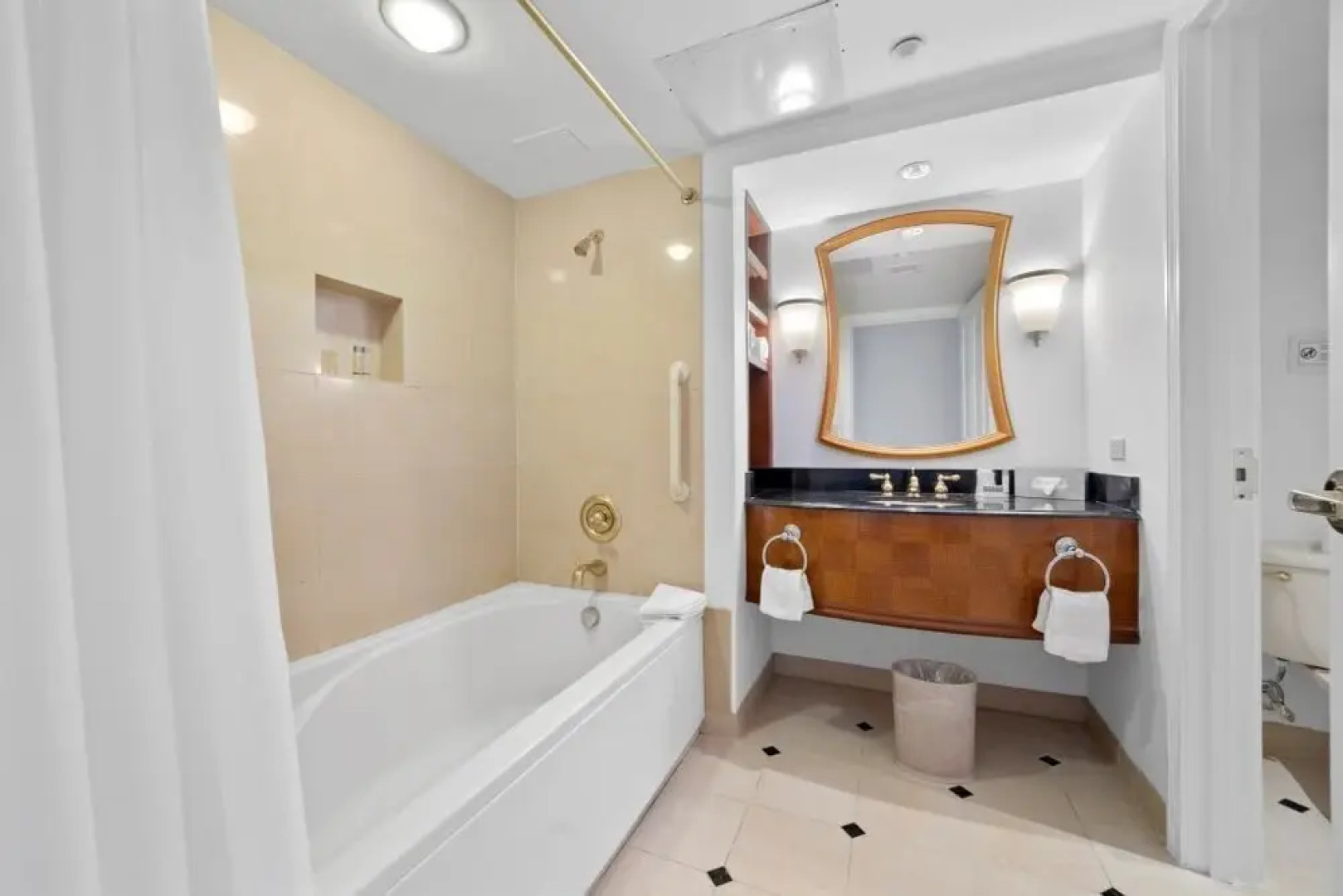 TWO Separate Bold Cozysuites on the Boardwalk