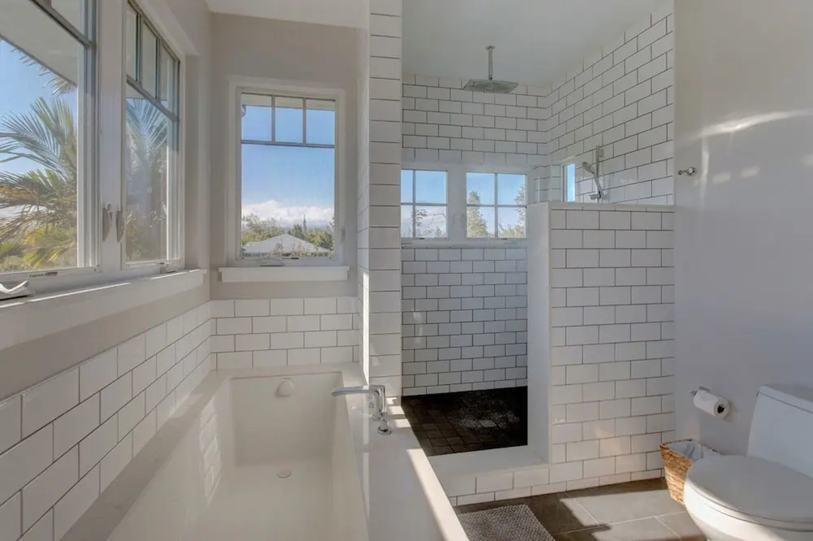 Pua Lani 2 Bedroom Home by RedAwning