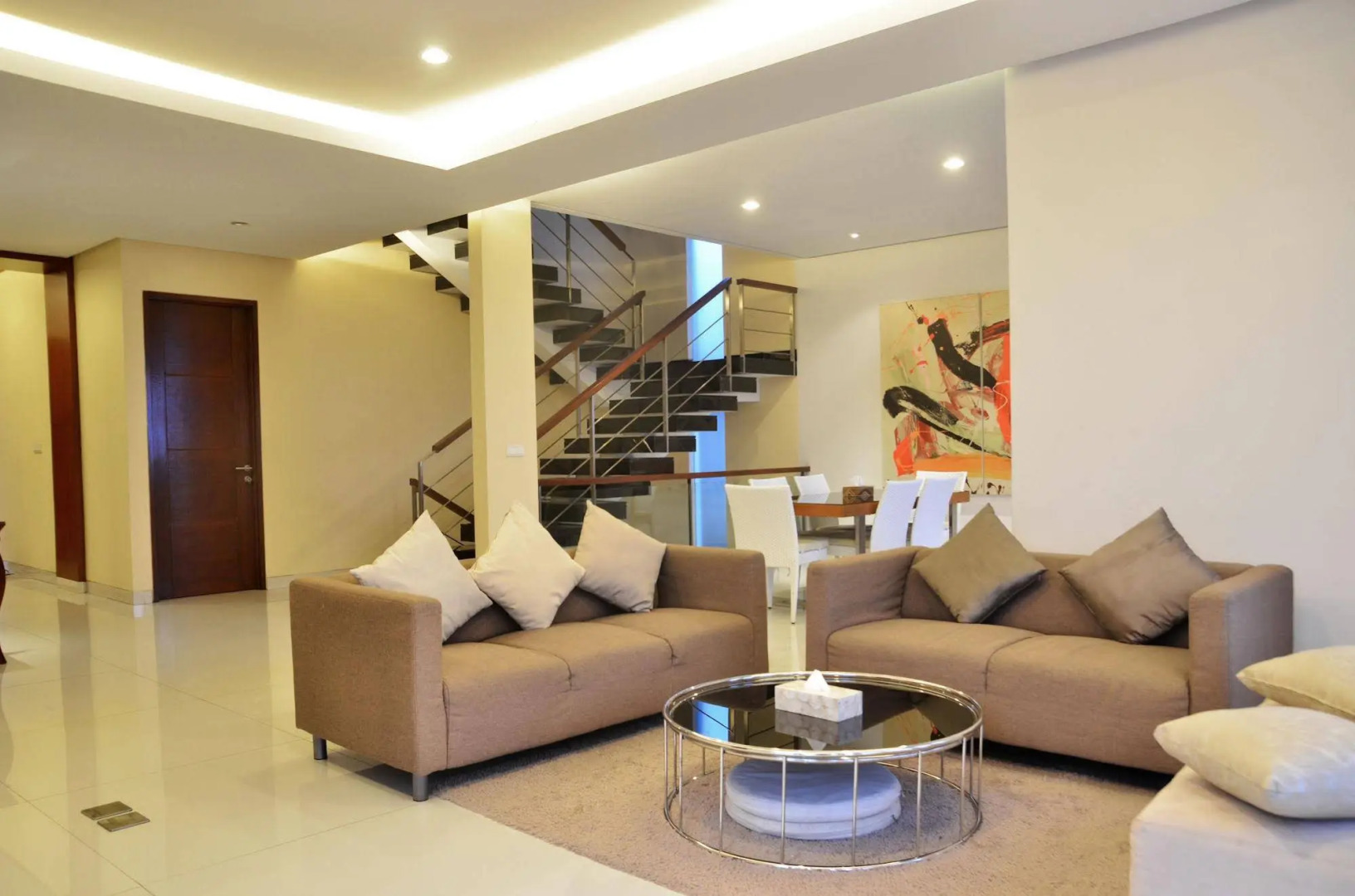 BreezeBlows City View 5BR with Pool + Familly Room